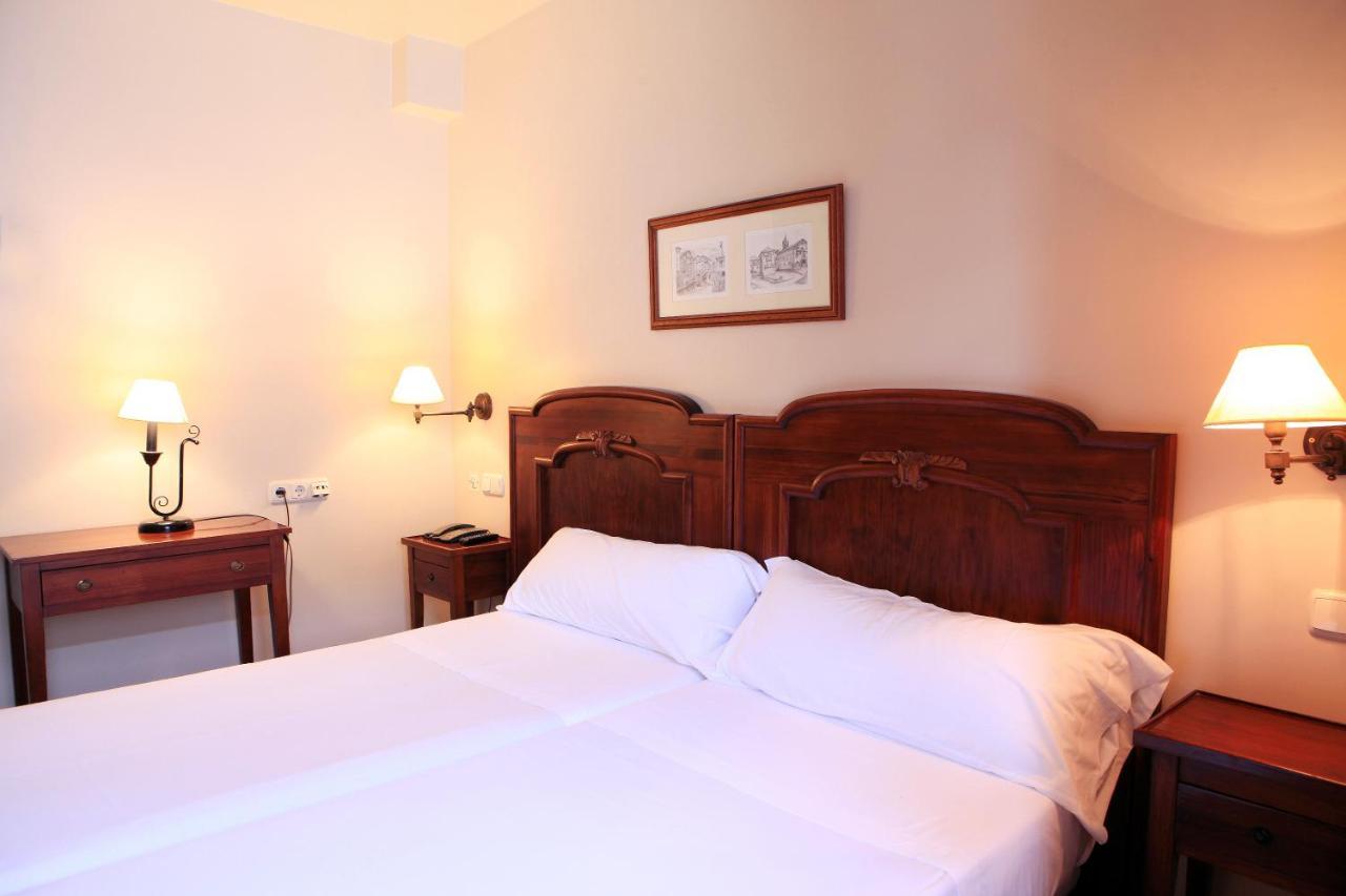 אליסונדו Hostal Antxitonea מראה חיצוני תמונה