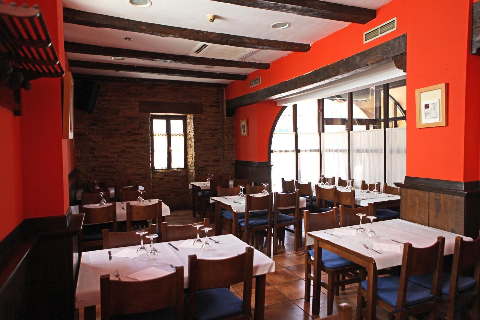 אליסונדו Hostal Antxitonea מראה חיצוני תמונה